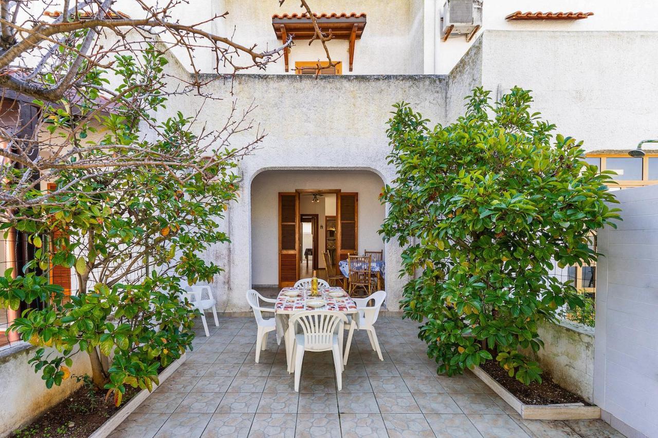 הוילה טורה לפילו Villino Sabrina Con Piscina מראה חיצוני תמונה