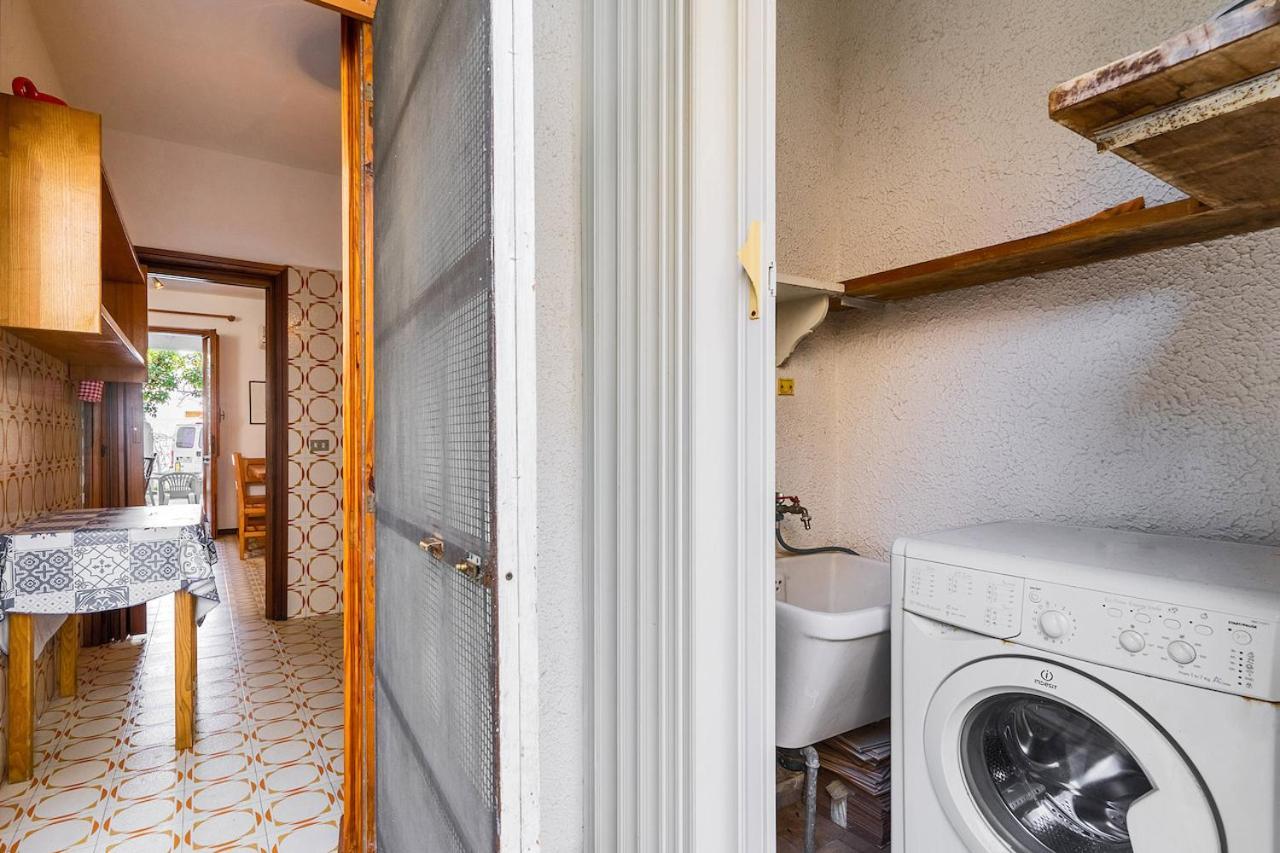 הוילה טורה לפילו Villino Sabrina Con Piscina מראה חיצוני תמונה