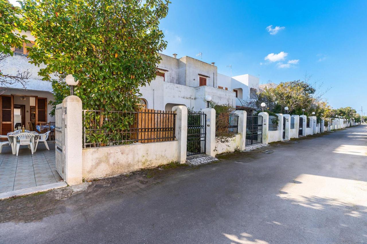 הוילה טורה לפילו Villino Sabrina Con Piscina מראה חיצוני תמונה