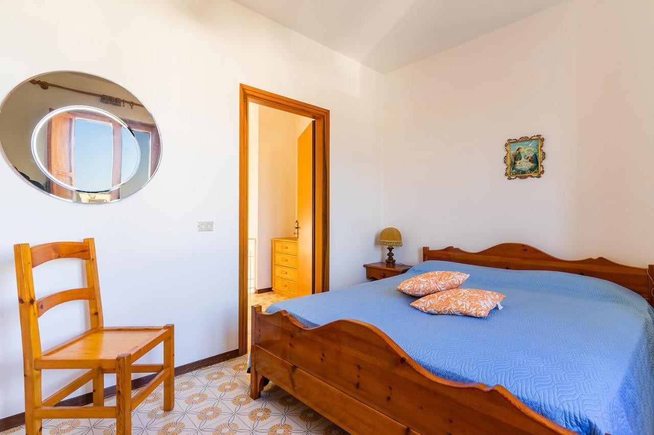 הוילה טורה לפילו Villino Sabrina Con Piscina מראה חיצוני תמונה